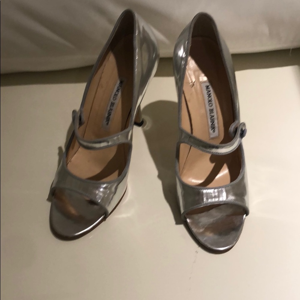 Manolo Pumps